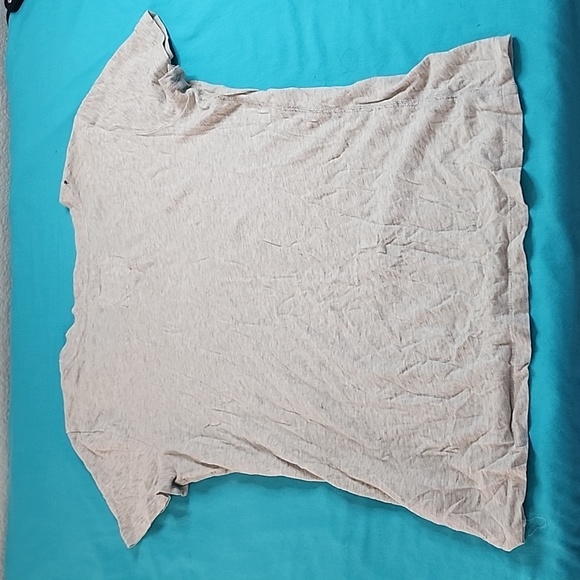 Abercrombie & Fitch Gray T-shirt, Size Large - Picture 3 of 8